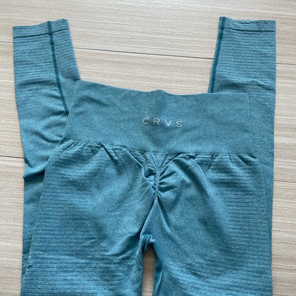 Scrunched Booty Leggings - Picture 2 of 4